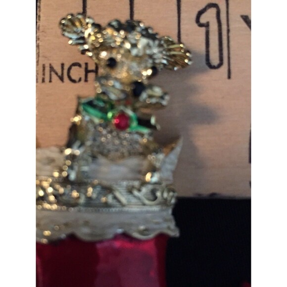 Vtg Scotty Dog In Christmas Stocking Pin Holiday Jewelry - Picture 4 of 6